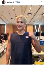 妻は３１歳同い年の人気女優…「かっこいい！！！」「とてもハンサム」「この髪似合う」金髪絶賛の中村克