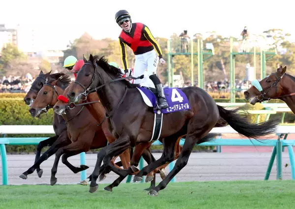 【有馬記念】売得金は２１世紀最高額　１９９９年グラスワンダー、スペシャルウィークの鼻差決着以来の７００億円超え