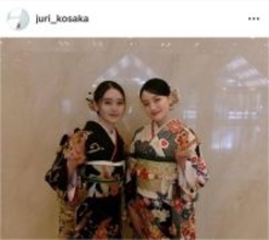 「早くも引き継ぎ式！？」上坂樹里、朝ドラヒロインリレー２ショ公開にネット騒然！「最強のふたり」「綺麗すぎる」