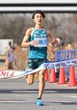 「箱根駅伝１１区」は青学大の榲山一颯が優勝　黒田然が２位　「来年の箱根は走ります」