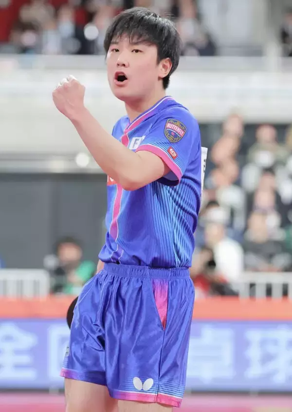 【卓球全日本】張本智和、無念の準決勝敗退　２年連続松島輝空に敗れる　王座奪回、きょうだいＶも果たせず