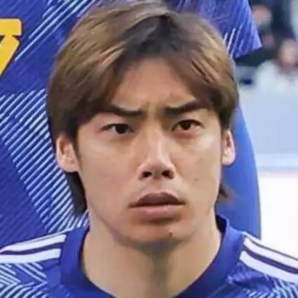 サッカー日本代表のイケメン選手、３３歳誕生日に「家族に感謝」最新姿が「いい漢すぎ」「ギャップたまらん」伊東純也