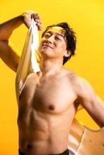 圧巻！山本耕史の鍛え抜かれた肉体美！「いい意味で失うものは何もない」　日米合作ミュージカルで男性ストリップに挑戦