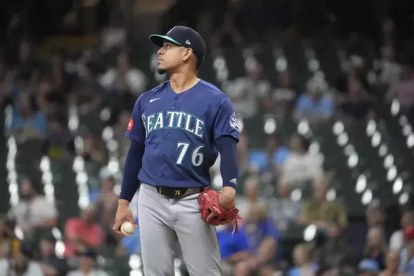 ブルワーズが球団最多タイの２２得点で完封勝ち　マリナーズ４番手登板の本職三塁手リバスは９失点で防御率は６３・００