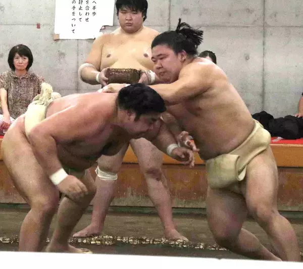 京都出身１９８年ぶり新三役　藤ノ川が連合稽古で１９番　大関・霧島とは８番連続で１勝７敗も「大関と相撲が取れてよかった」