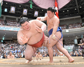 新関脇・藤ノ川、熱海富士から逆転１１勝目　「もう一つ上の番付」へ大関取り起点