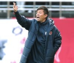 鹿島・鬼木監督の情熱実る「鹿島、最高！」歴代単独トップ８冠＆史上初２クラブでリーグ制覇の偉業