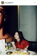 内田理央「かなりギルティーーーーーーーー！」“飲めるチキン”ほおばるショットが超キュート！