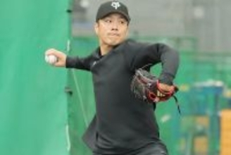 戸郷「速い、いい球」　田中将大も見つめた…巨人新加入・則本昂大のブルペンにみんな熱視線「良かった」３４球