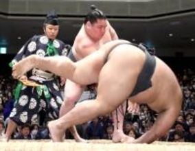 伊勢ケ浜部屋の幕下以下トーナメントで序ノ口・旭富士が優勝　金一封と稽古１日お休み券を手にする…照ノ富士引退相撲
