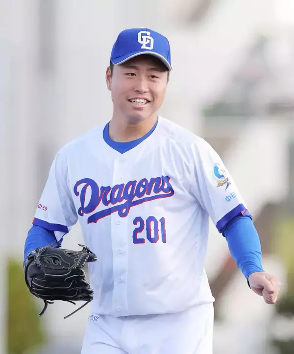 【中日】育成ドラフト１位・牧野憲伸がスピーチで結婚公表「妻のためにも活躍したい」　お相手は１学年下の一般女性