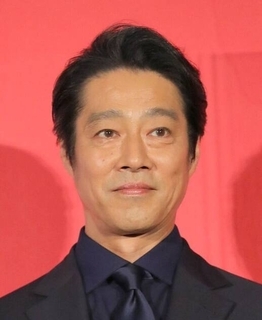 堤真一主演のＴＢＳ日曜劇場「ＧＩＦＴ」初回視聴率９・４％　次回予告の大物女優に騒然「出るの！？」「豪華」