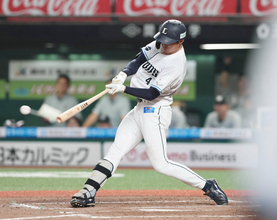 【西武】西口監督が昨オフＦＡ移籍の石井一成を独特な表現で称賛　「最近ようやく『一成』を認識してきた」