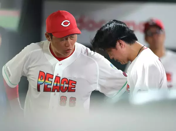 【広島】５月９日以来の最下位転落…ピースナイターに痛恨の逆転負け　新井貴浩監督「特別な日に負けて悔しい」２点リードの７回に悪夢の４失点で２カード連続勝ち越しならず
