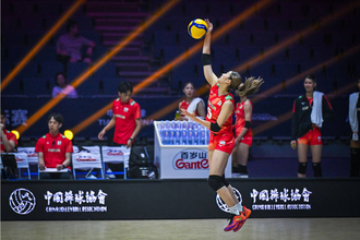 【バレー】日本女子、台湾に３ー０快勝で４大会連続４強入り　ロス五輪まで２勝　エース・佐藤淑乃はレジェンド・国枝慎吾氏金言授かり奮闘