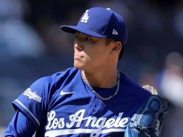 山本由伸が２回まで無安打無失点　投球回は昨季超え、メジャー自己最多「１７４」に