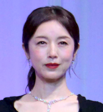 高岡早紀「こいさんもお空に...」ともに名作の４姉妹演じた中村ゆりさんをしのぶ