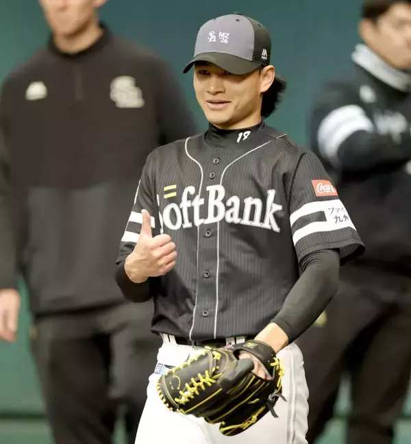 【ソフトバンク】徐若煕　初ブルペンで“そっくりバッテリー”を結成！？「奥さんも同じことを言っていました」