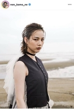 朝ドラヒロイン女優、雰囲気ガラリ！「目力が」「日本一カッコ美しい」「やっぱり唯一無二」…のんが公開