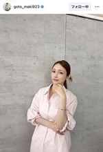 「かわいいの天才」後藤真希、淡いピンクシャツのゆったりコーデ「可愛すぎる」「綺麗で知的に見える」