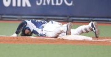 【西武】２年目内野手・佐藤太陽が出場選手登録抹消　気迫のヘッスラで左肩負傷