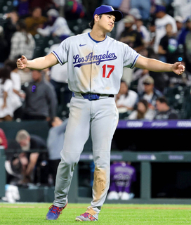 ドジャース大勝で連敗ストップ　大谷翔平がベーブ・ルース超えの５２試合連続出塁を達成、アジア選手最長タイ…ラッシングは２発で直近７戦７本塁打の大暴れ