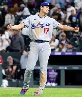 ドジャース大勝で連敗ストップ　大谷翔平がベーブ・ルース超えの５２試合連続出塁を達成、アジア選手最長タイ…ラッシングは２発で直近７戦７本塁打の大暴れ