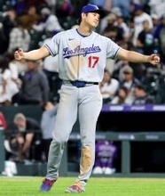ドジャース大勝で連敗ストップ　大谷翔平がベーブ・ルース超えの５２試合連続出塁を達成、アジア選手最長タイ…ラッシングは２発で直近７戦７本塁打の大暴れ