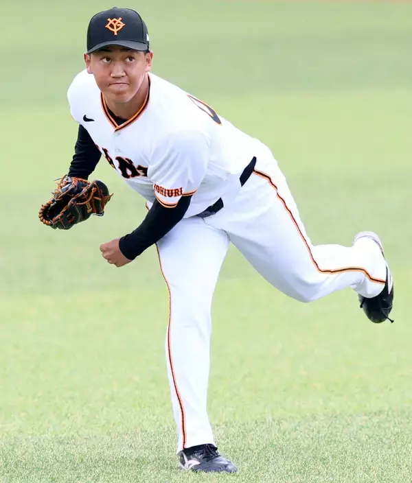 【巨人】育成１位・冨重英二郎が公式戦初先発　４番は三塚琉生　浅野翔吾が「５番・ＤＨ」…２軍・ＤｅＮＡ戦