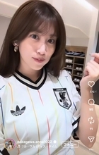 元ＮＨＫ・中川安奈アナ、話題の日本代表アウェーユニホーム姿でトレーニング！「やっぱスタイルキープの努力してますね！」