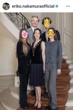 元フジ・中村江里子アナ、麗しいファミリーショットに反響　美人娘とイケメン息子も顔出しに「なんてビューティフルな家族」