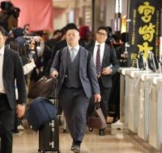 侍ジャパンの牧秀悟らが宮崎入り「一日一日を大切に」…ＷＢＣ２連覇へ１４日から強化合宿スタート