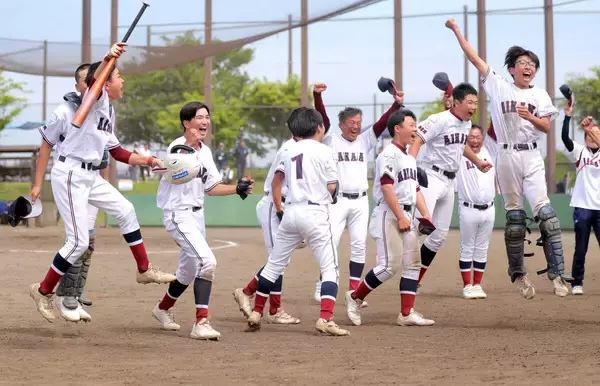 愛川ボーイズがピザハット杯で涙の初優勝　春の全国王者を相手に５回コールド圧倒