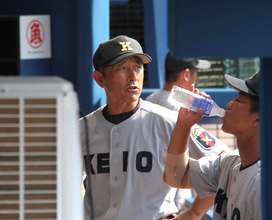 【高校野球】慶応・森林貴彦監督が炎天下の激闘に本音「一番最後の大事な大会が、環境や暑さとの戦いみたいになるのは複雑」