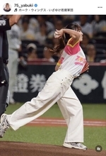 矢吹奈子「緊張して、手震えてました」始球式の様子を公開　「第二の故郷」福岡に「凱旋」でファンも大興奮