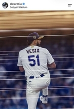 ドジャースの鉄腕ベシアが記した感謝　「野球人生で最も苦しい一年」を支えたものとは　今オフＦＡ「どうなるか分からない」