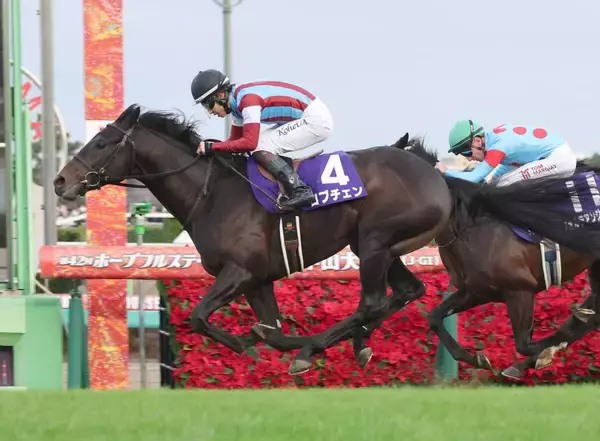 【ホープフルＳ】「届いてくれ！」伏兵ロブチェンが強烈差し切り　松山弘平騎手と無傷２連勝　産駒初Ｇ１制覇