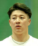 「【オリックス】吉田輝星、１年ぶりに散髪！　トミー・ジョン手術から復帰目指して「個人的なイベント」　開幕１軍へギアチェンジ」の画像1