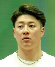 【オリックス】吉田輝星、１年ぶりに散髪！　トミー・ジョン手術から復帰目指して「個人的なイベント」　開幕１軍へギアチェンジ