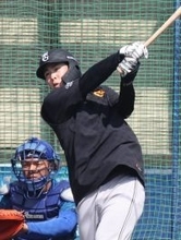 【巨人】ドラ５小浜「１番・遊撃」、育成５位知念「９番・右翼」新人沖縄コンビがスタメン出場　先発は今季初実戦の則本昂大　