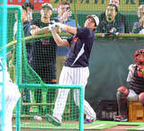「侍ジャパン・井端弘和監督が異例の２日連続フリー打撃の大谷翔平の姿に「ファンの皆さんが見られたのは非常によかった」」の画像1