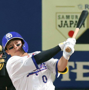 【中日】緊急出場の辻本倫太郎がオープン戦１号２ラン　バットで結果残す
