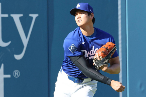 大谷翔平　初回は２Ｋで３者凡退、先頭アルテューベは渾身１６０キロで空振り三振スタート！　今季３度目の投手専念で３勝目なるか…自己ワースト２４打席無安打でロバーツ監督が決断