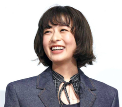 森七菜、雰囲気ガラリの別人級「絵から飛び出てきたみたい」「スタイリング天才ですか？」「好きが増した」