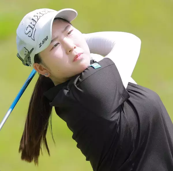 【女子ゴルフ】１９歳のルーキー藤本愛菜が暫定首位タイでホールアウト　新人一番乗りの優勝に向けて好発進　ニチレイＬ