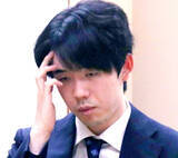 「藤井聡太王位、再開時間２時間遅れの第４局は敗れる　伊藤匠二冠と２勝２敗タイで第５局へ」の画像1