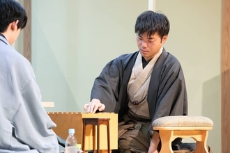 「熊本復興応援対局」は八代八段が勝利…寄付総額は２１０万円　将棋日本シリーズＪＴプロ公式戦