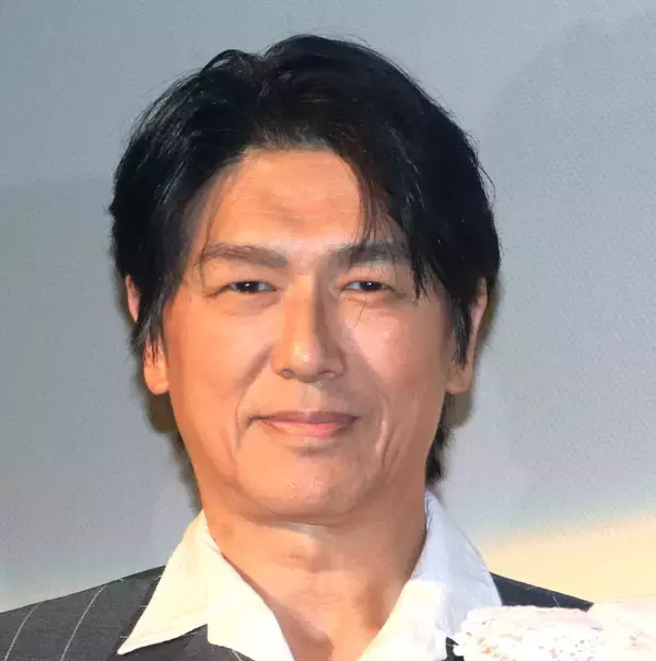 ６１歳ダンディー俳優　１７歳息子と２ショット「身長が同じ」「小顔のイケメンくん」「素敵な青年」高橋克典にフォロワーほっこり