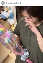 ２２年に再婚、第１子妊娠中の元モー娘。新垣里沙　夫から「まさか」のサプライズに涙…「大好きすぎる」「泣きました」