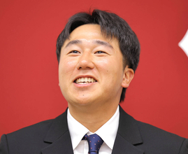 【巨人】韓国出身選手は球団１６年ぶり　ハヤテ李健熙捕手と育成契約の舞台裏　通訳なしで会話可能